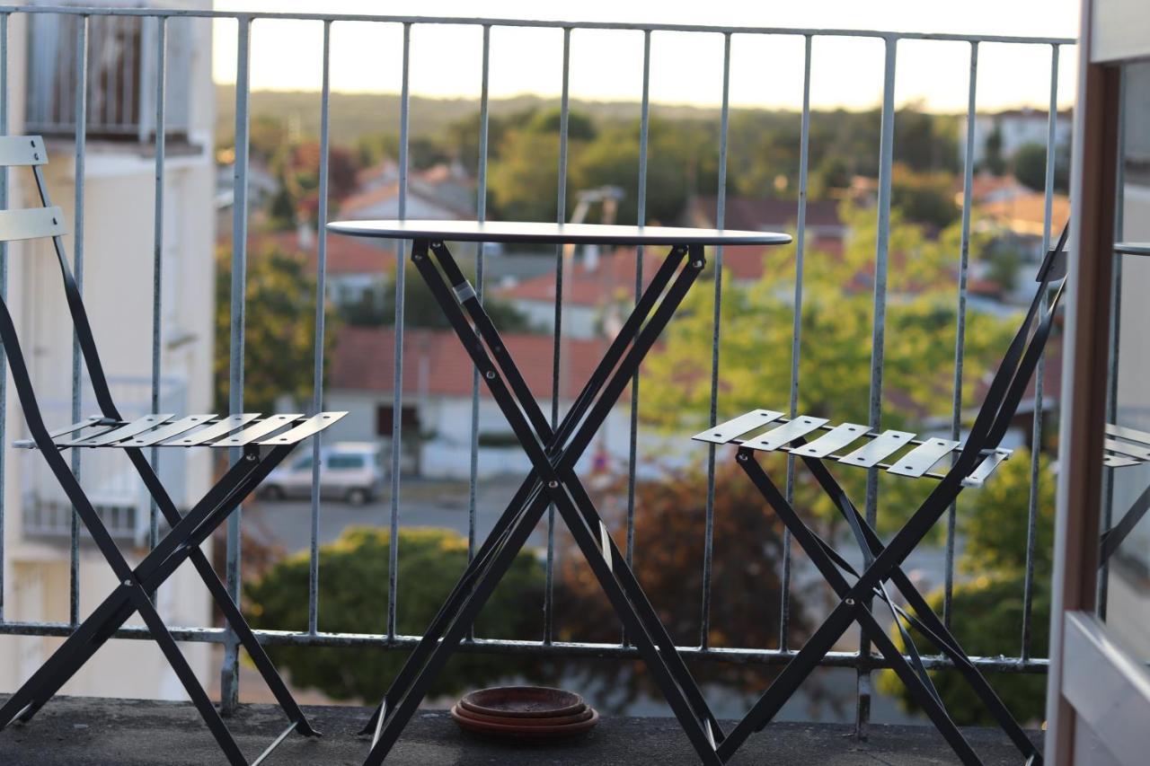 Bellejoie - Appartement T3- Poitiers Sud - Direct Futuroscope - Parking Et Wifi Gratuit Экстерьер фото