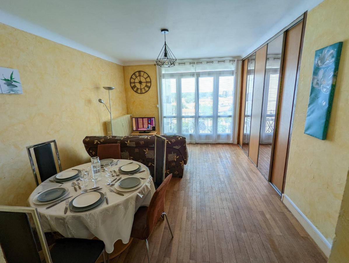 Bellejoie - Appartement T3- Poitiers Sud - Direct Futuroscope - Parking Et Wifi Gratuit Экстерьер фото